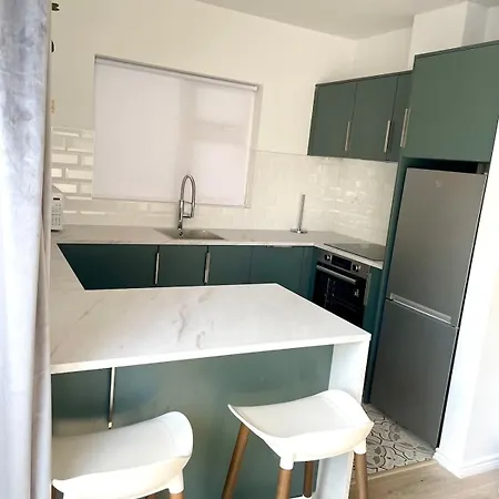 Lejlighed Modern And Accessible *